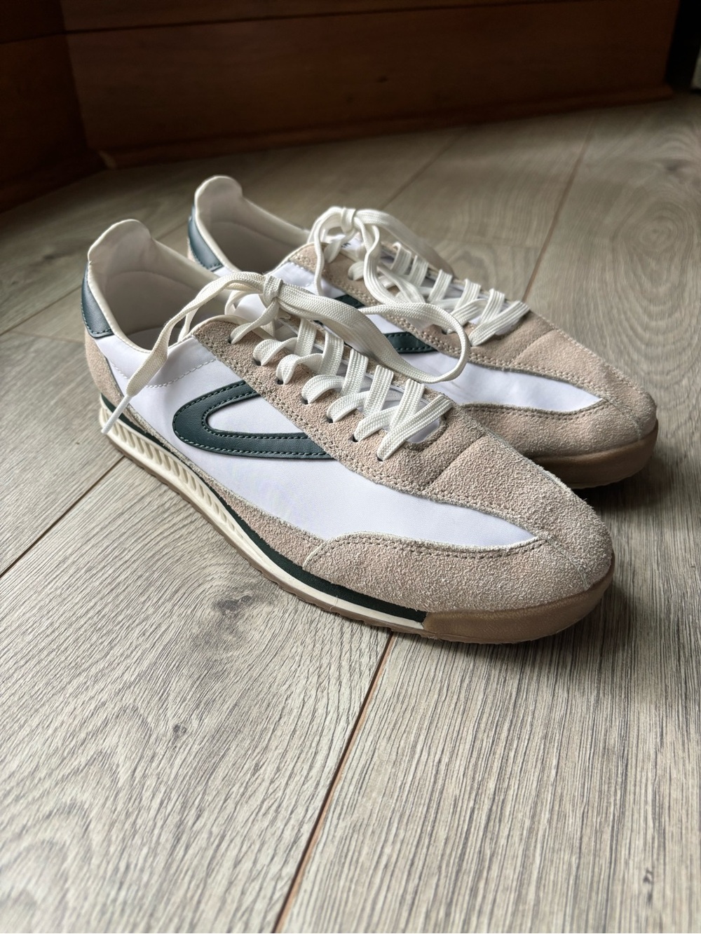 Tretorn Rawlins 2.0 White Navy Green Retro Low Top Sneakers - Women’s 8.5 - Picture 1 of 10